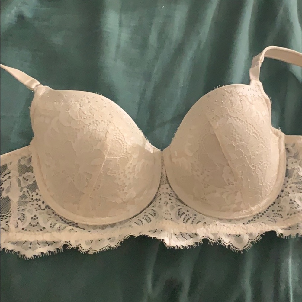 White lace bra